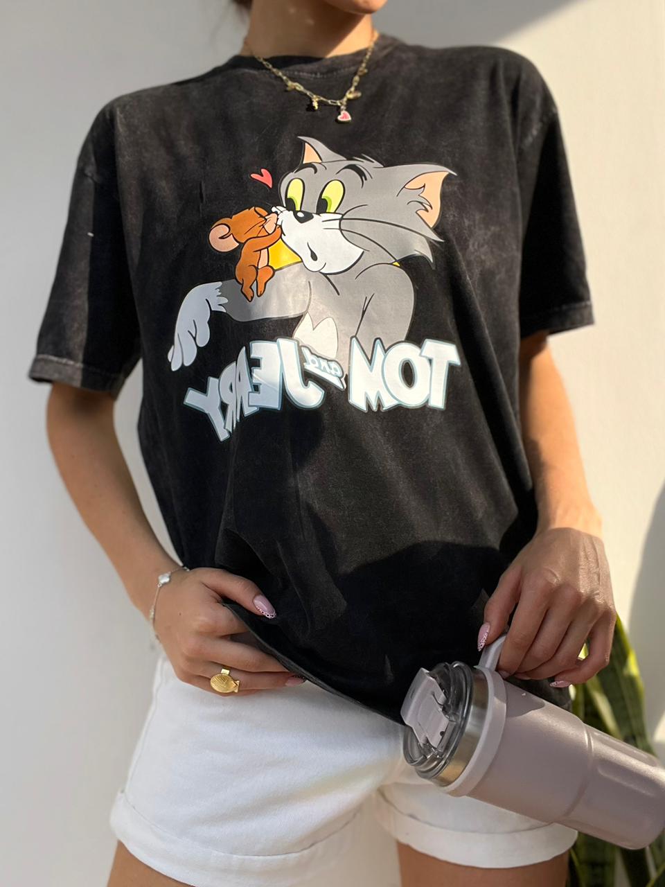 CAMISETA OVERSIZE EFECTO WASHED TOM Y JERRY
