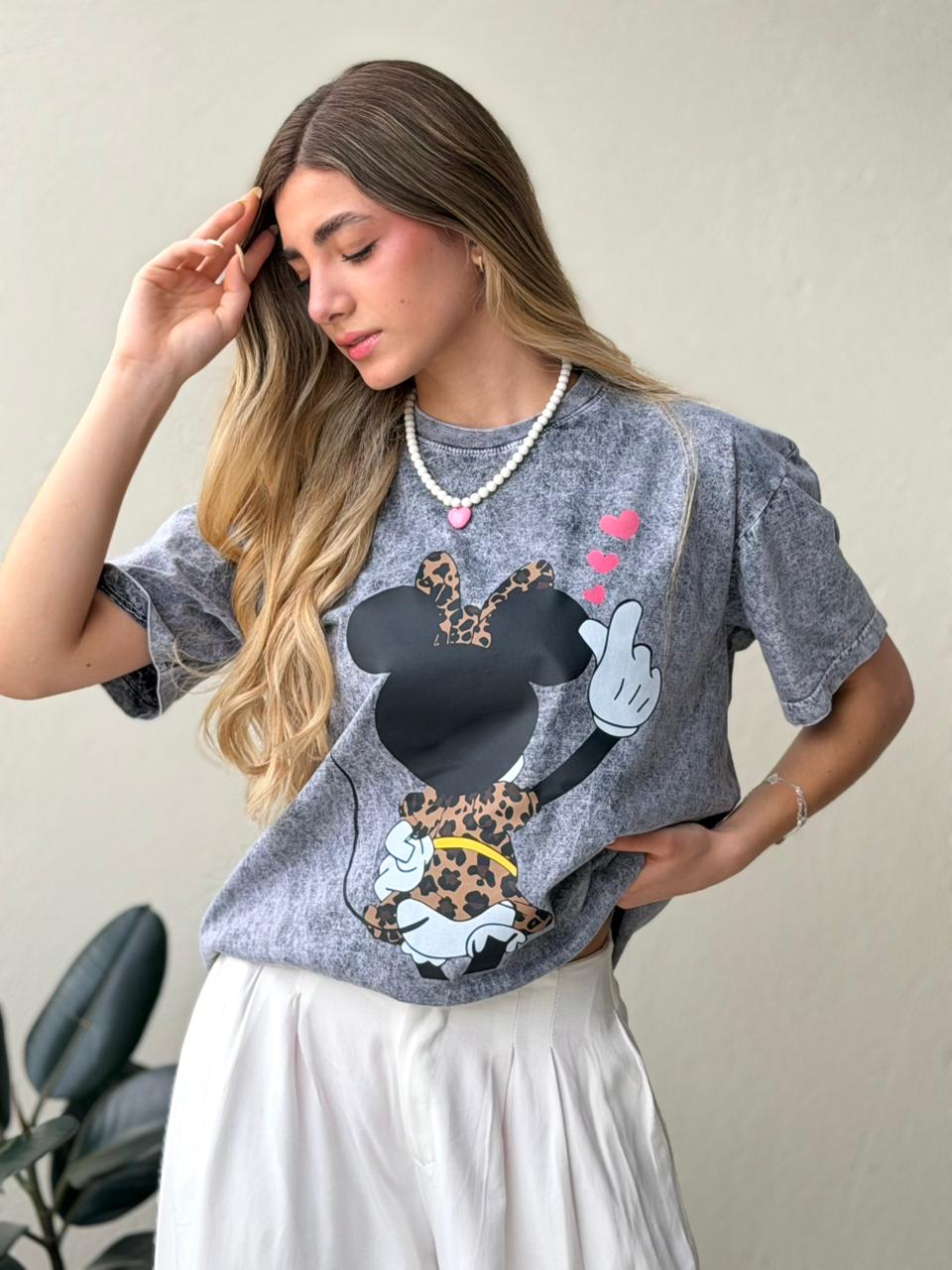 CAMISETA OVERSIZE EFECTO WASHED MINNIE
