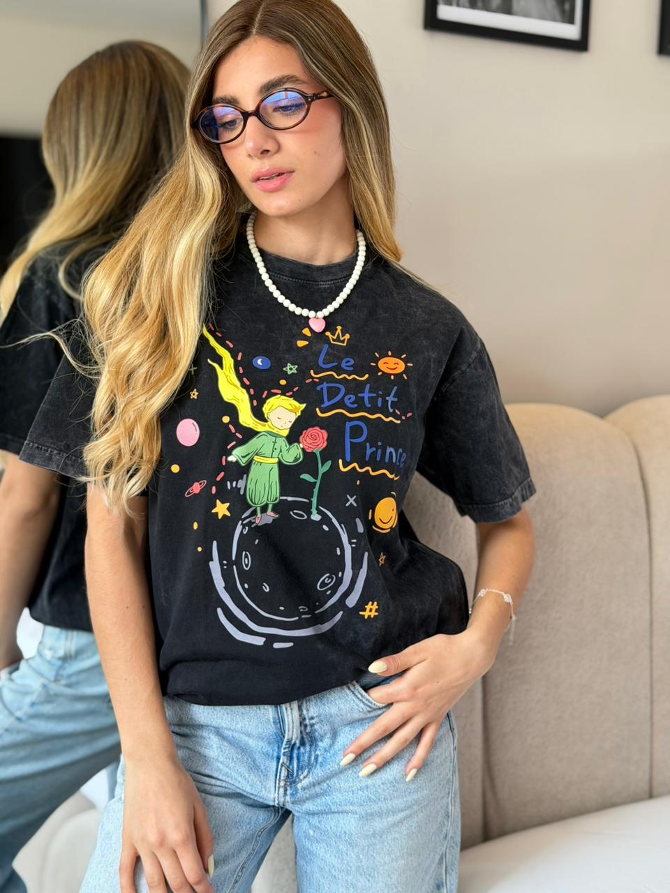 CAMISETA OVERSIZE EFECTO WASHED Principito Graffiti