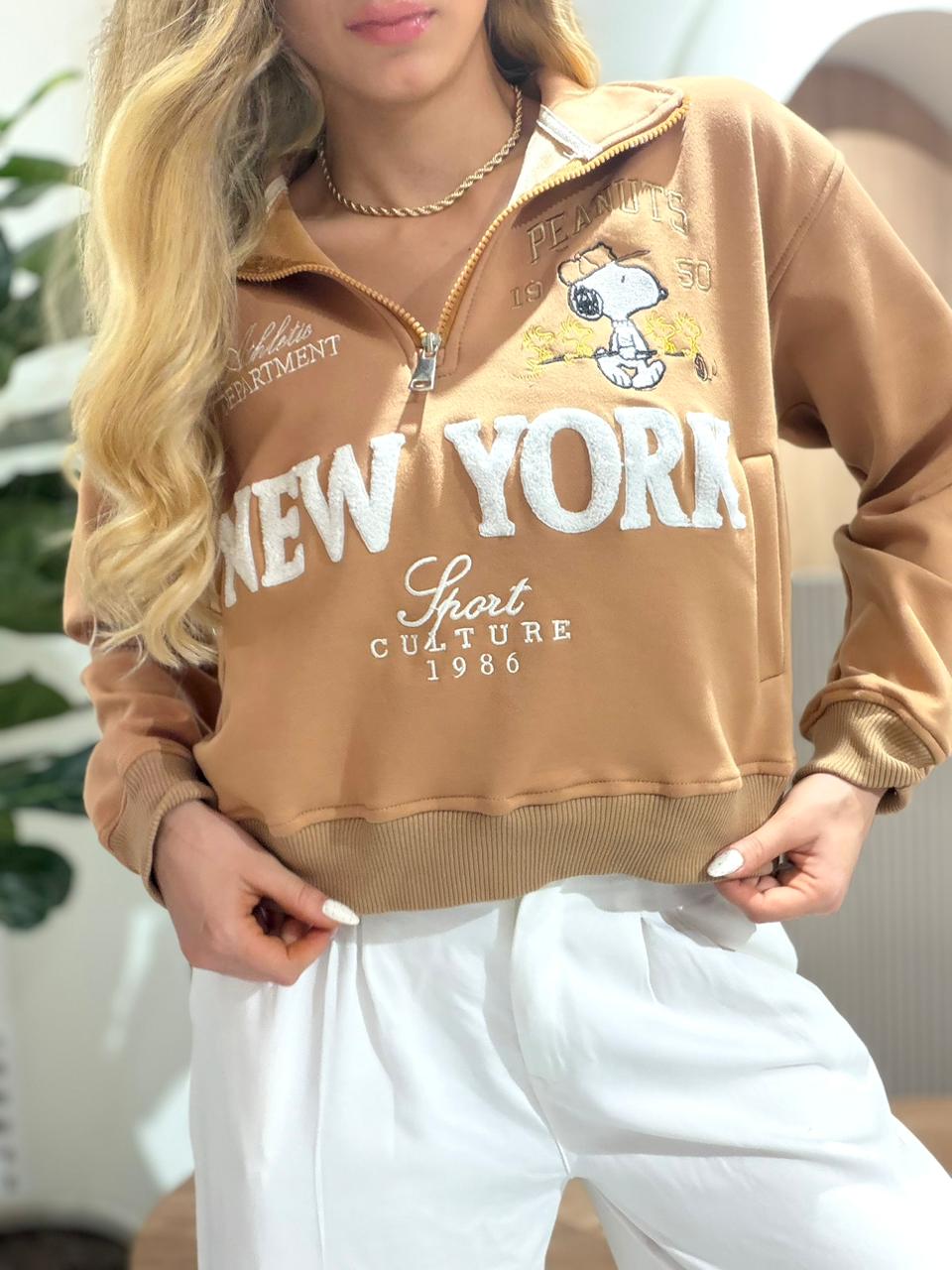 BUZO ATHLETIC SNOOPY
