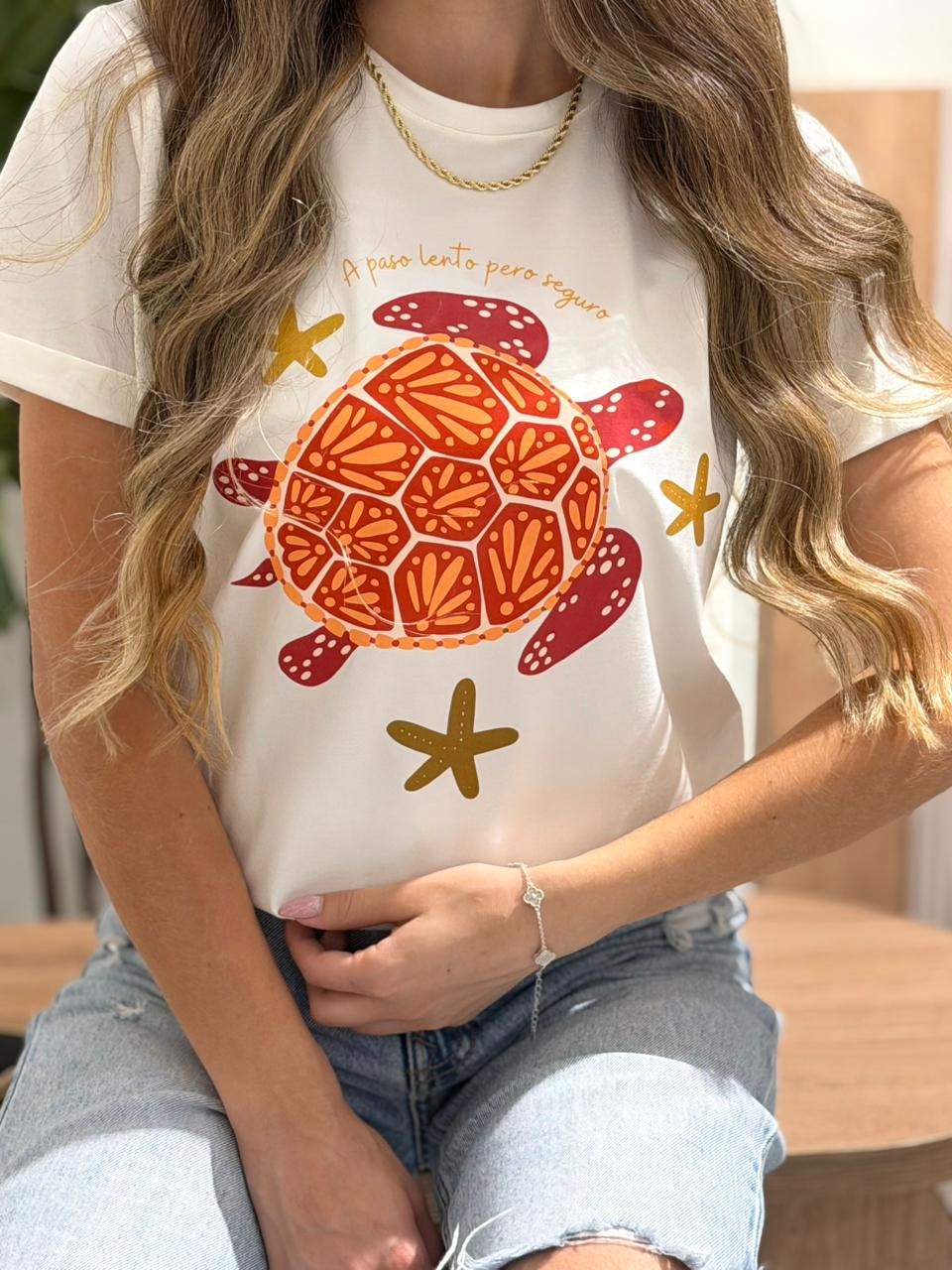 T’ SHIRT BÁSICA TELA FRÍA  TORTUGA ORANGE