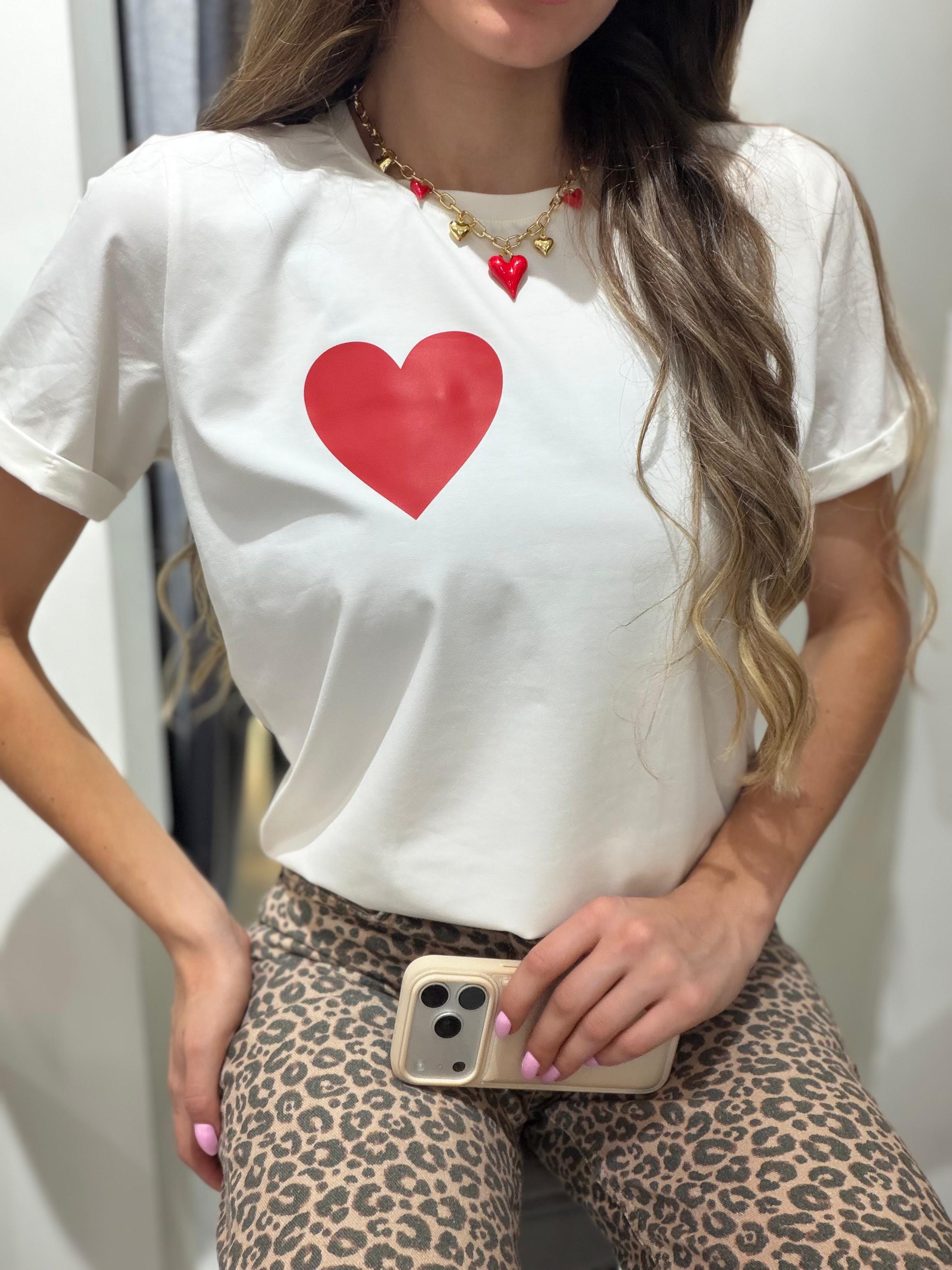 CAMISETA CORAZÓN LETRAS