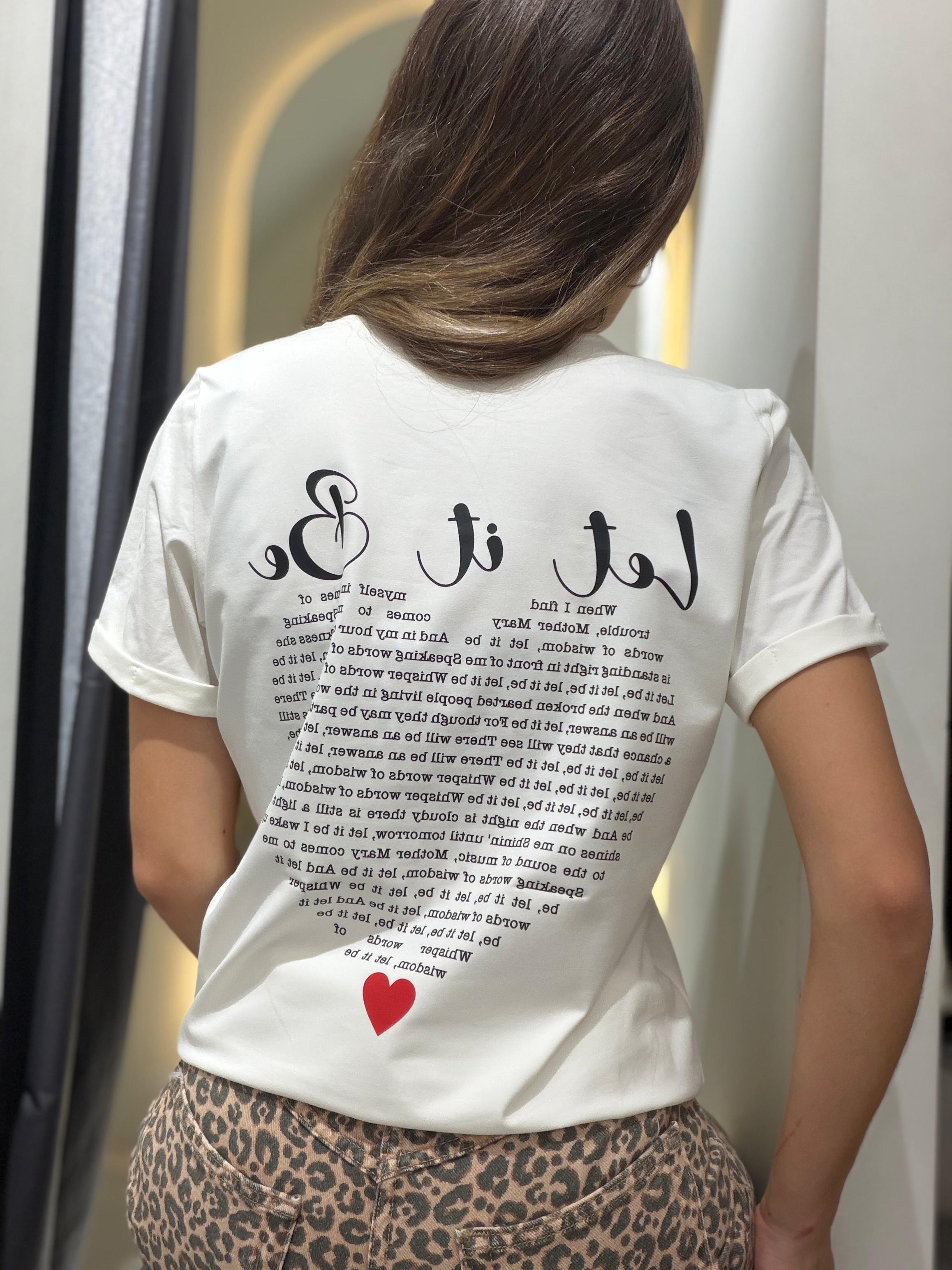 CAMISETA CORAZÓN LETRAS