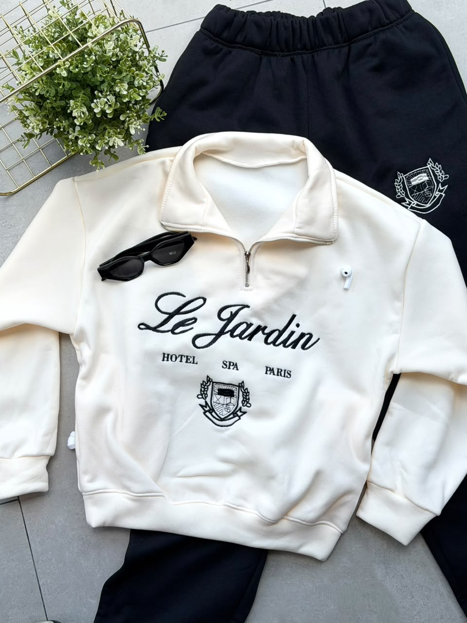 CONJUNTO LE JARDÍN BORDADO
