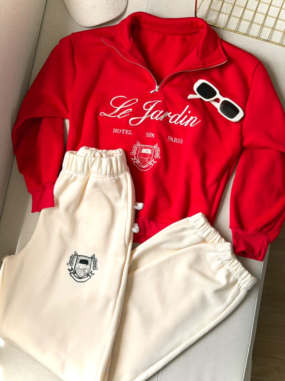 CONJUNTO LE JARDÍN BORDADO