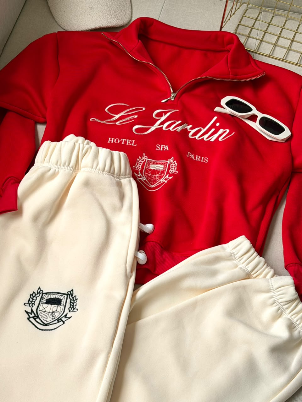 CONJUNTO LE JARDÍN BORDADO