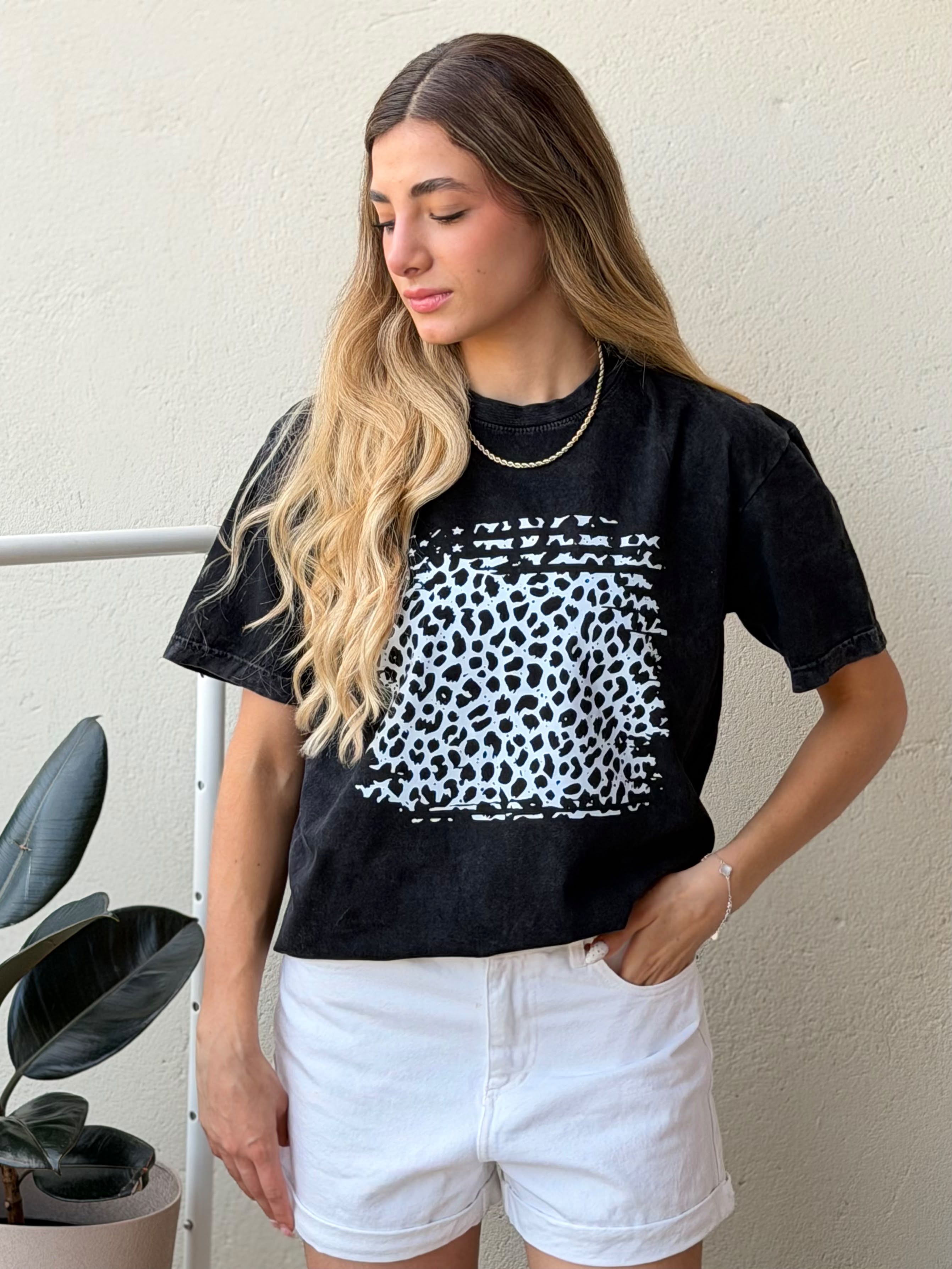CAMISETA OVERSIZE EFECTO WASHED ESTRELLAS PRINTS
