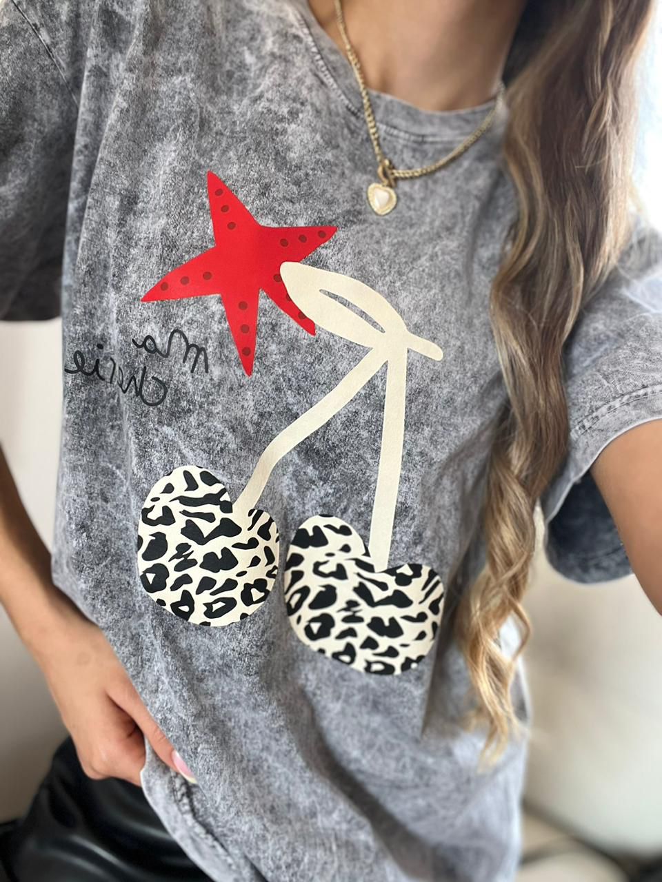 CAMISETA OVERSIZE EFECTO WASHED CHERRY STAR